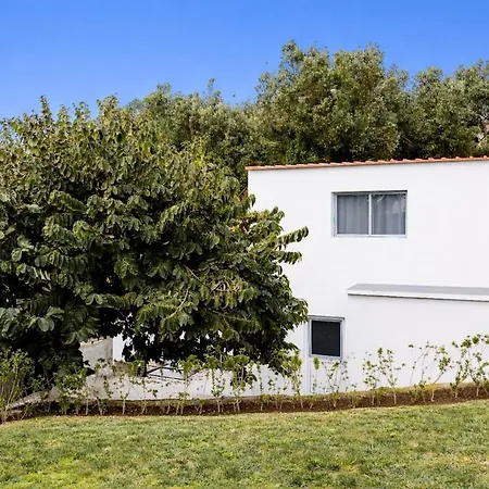 Villa Casa Cherimoya - Your Retreat By The Sea
